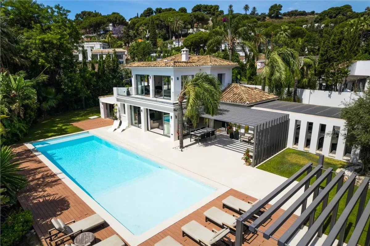 Contemporary Mediterranean Villa 147 — Puerto Banús, Marbella — Photograph 1