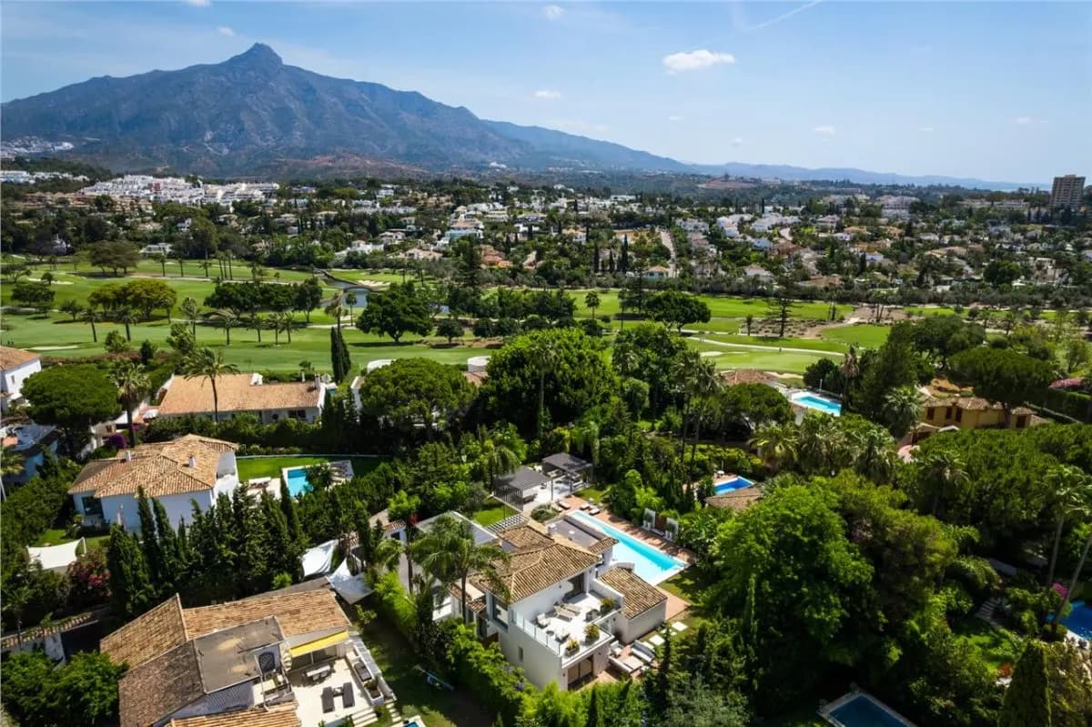 Contemporary Mediterranean Villa 147 — Puerto Banús, Marbella view 4
