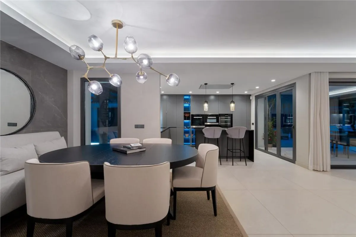 Contemporary Mediterranean Villa 147 — Puerto Banús, Marbella view 9