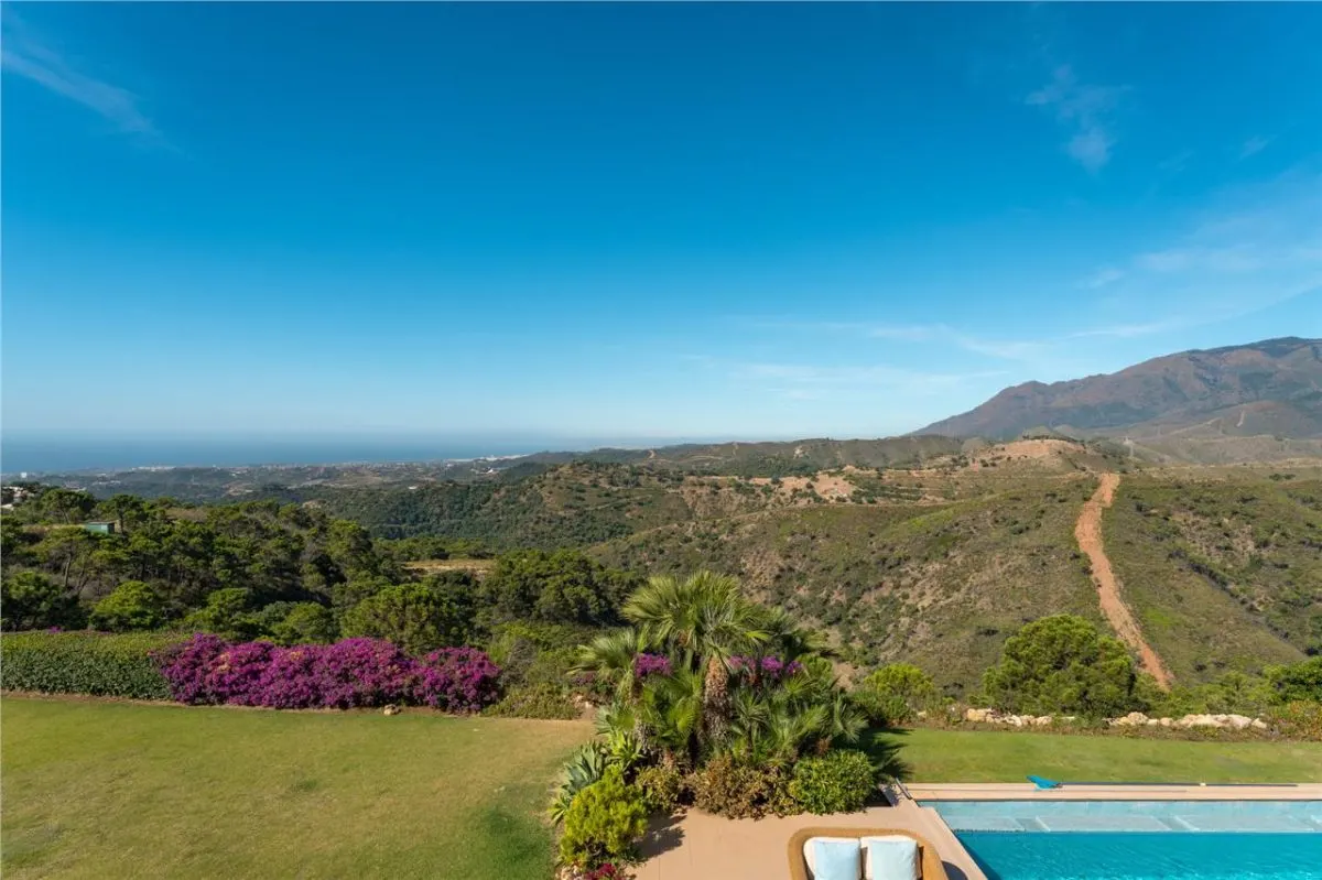 Private Belvedere Estate 112 — New Golden Mile, Estepona view 3