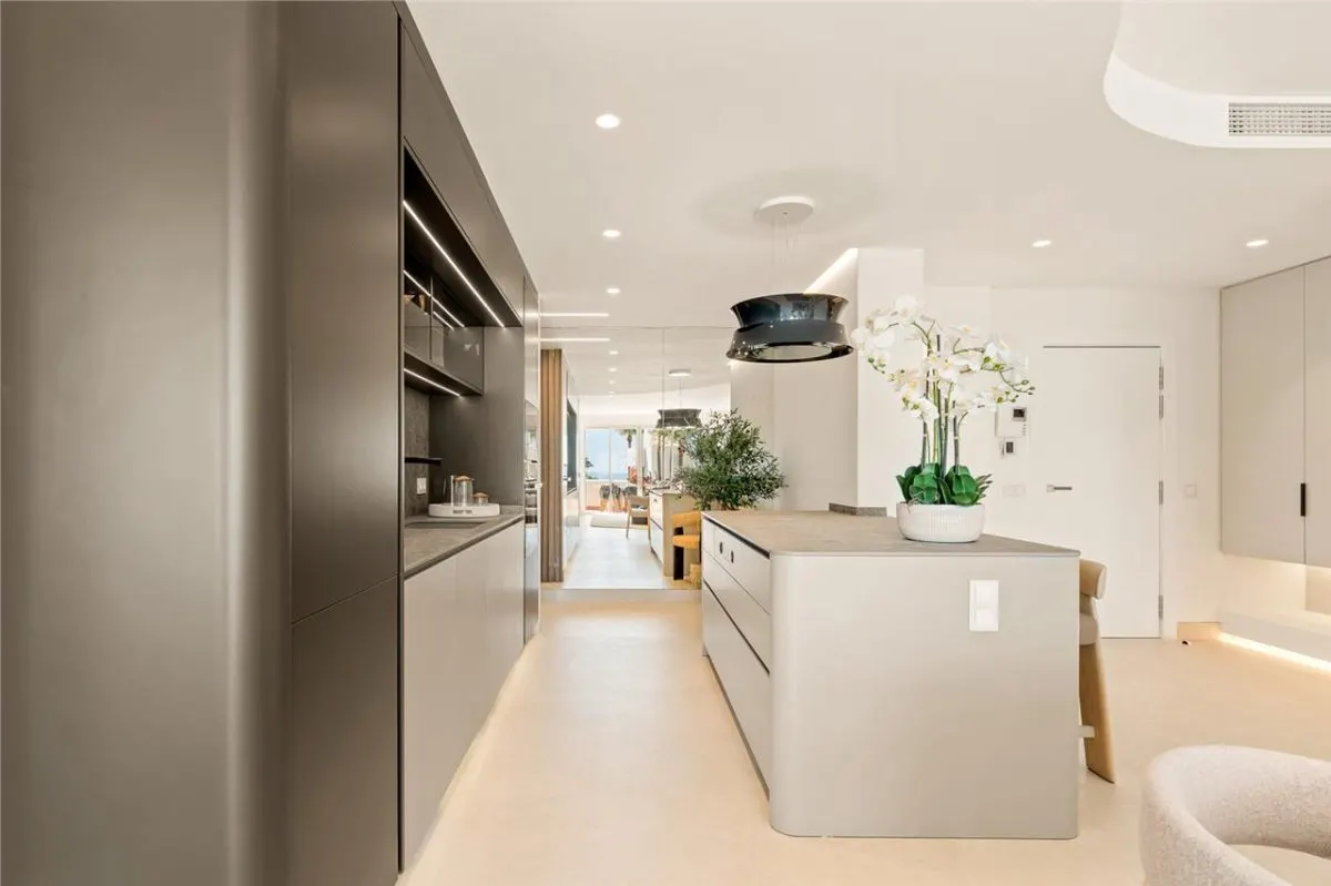 Panoramic Horizon Penthouse 126 — El Paraíso, Estepona view 11