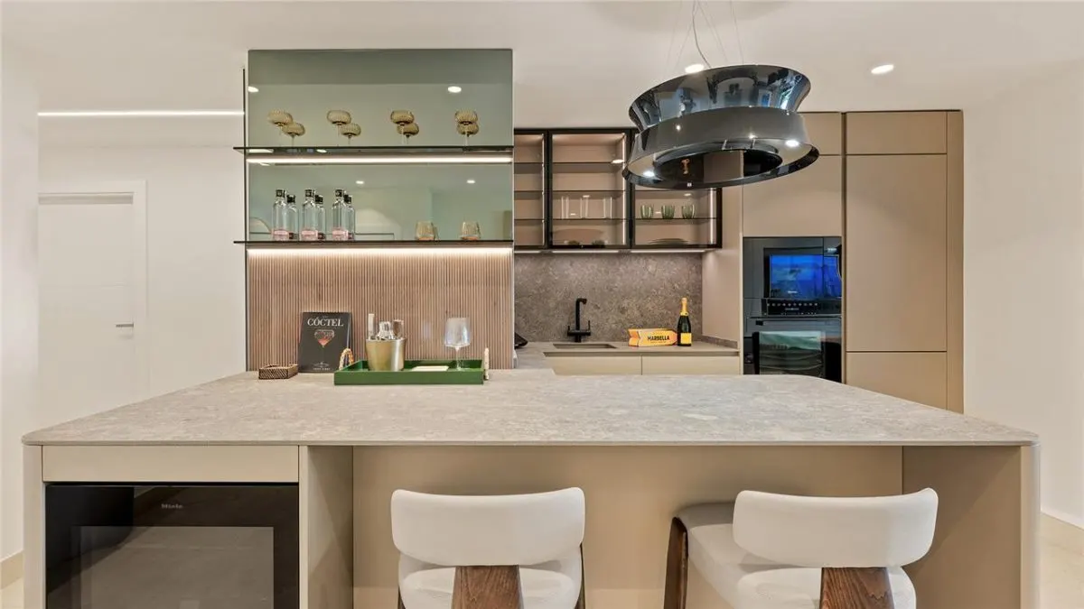 Executive Coastal Residence 128 — San Pedro Beachside, Estepona view 8