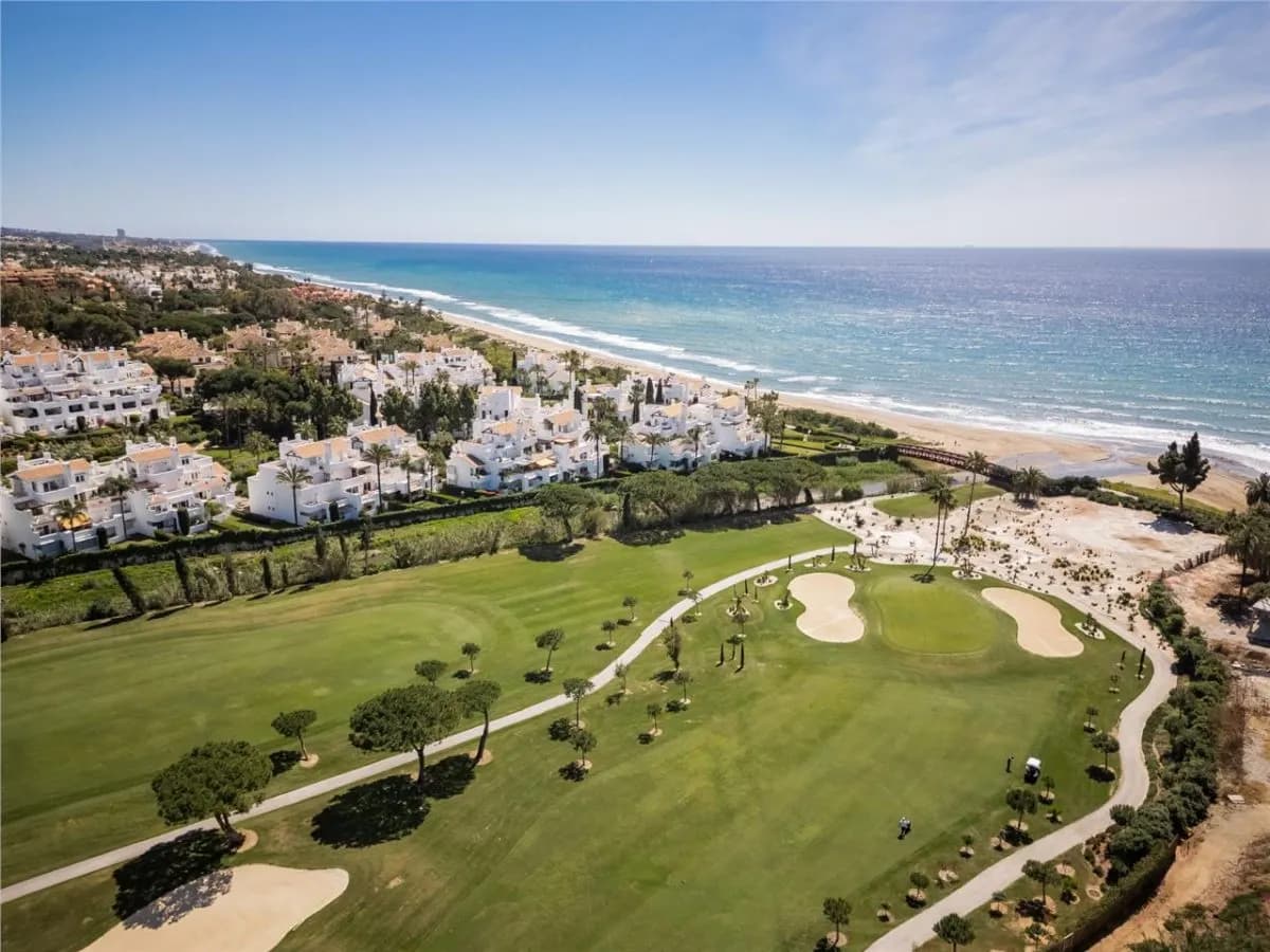 Executive Coastal Residence 127 — Calahonda, Marbella — Photograph 1