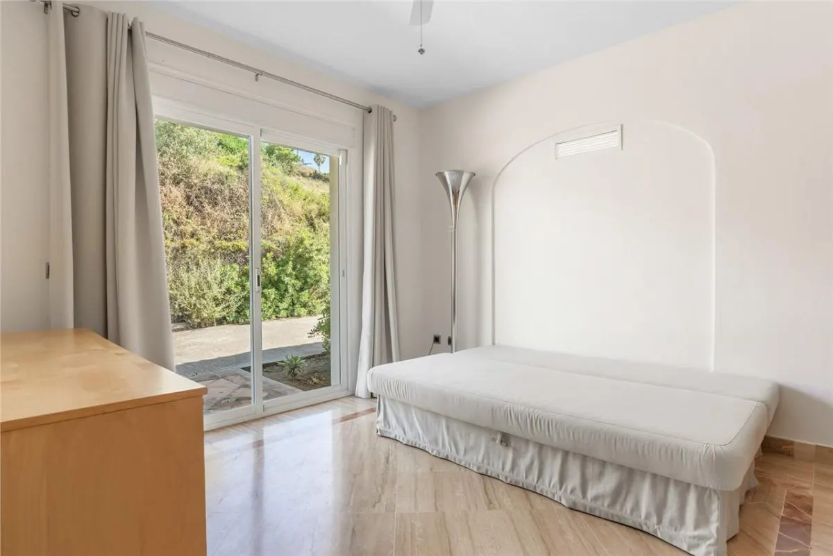 Contemporary Mediterranean Villa 115 — La Quinta, Benahavis view 17