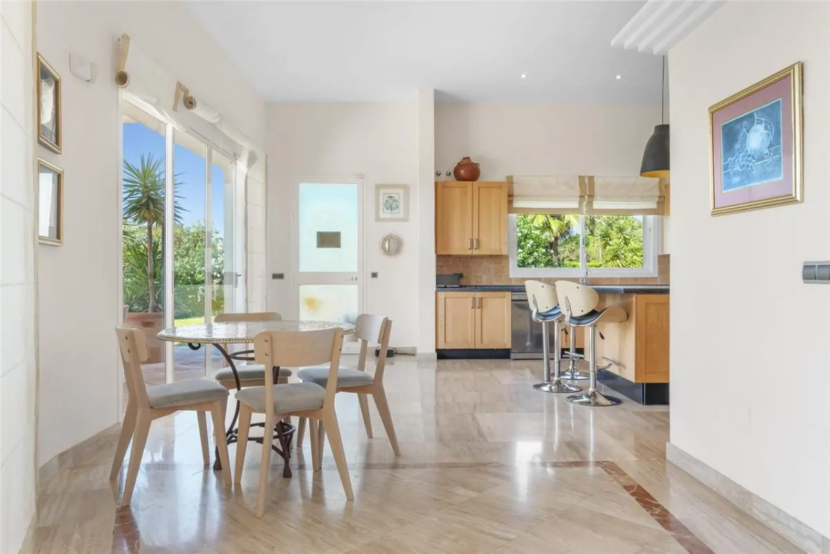 Contemporary Mediterranean Villa 115 — La Quinta, Benahavis view 6
