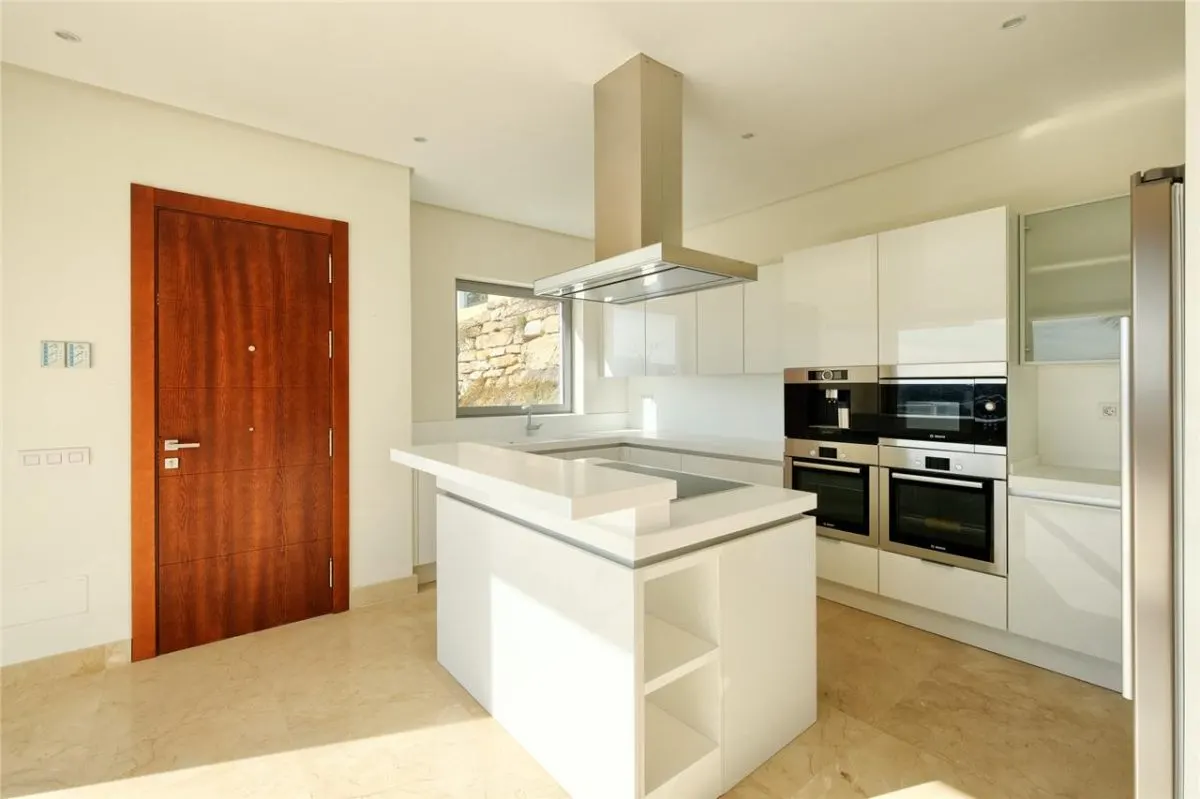 Villa Horizon 135 — Casablanca Private Estate, Benahavis view 4