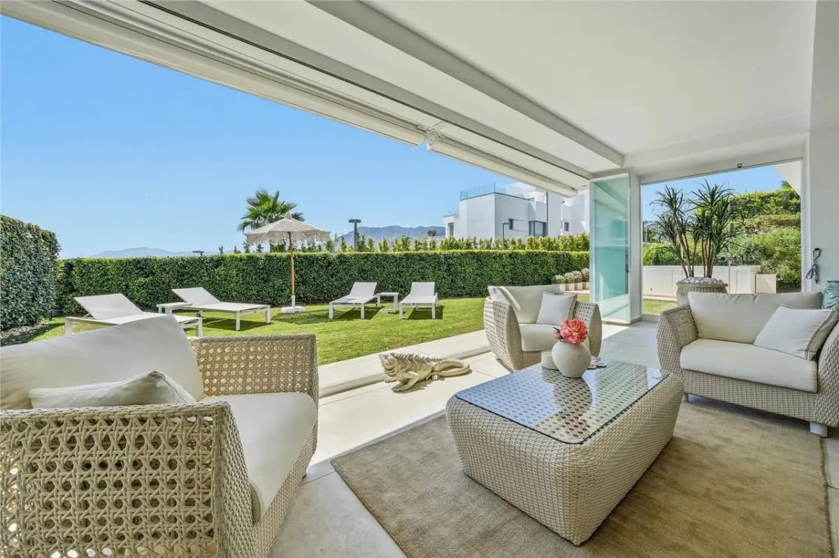 Executive Coastal Residence 131 — Golden Mile, Marbella view 13