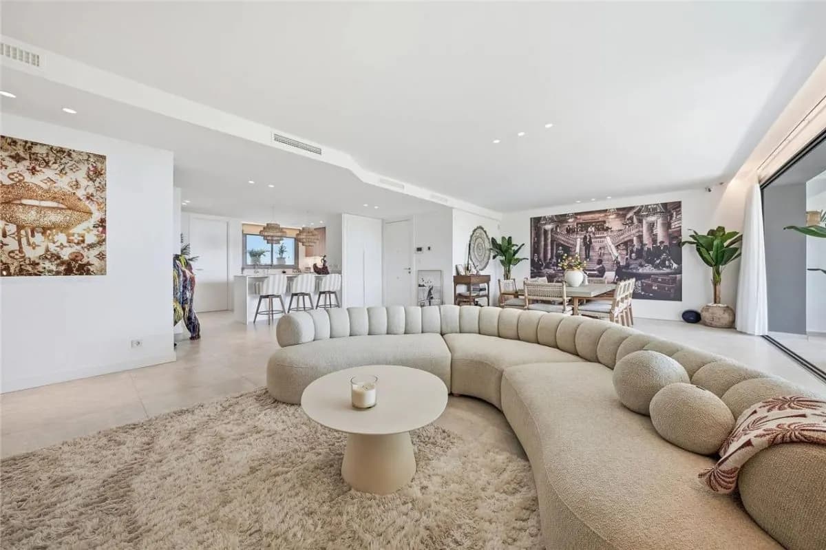 Executive Coastal Residence 131 — Golden Mile, Marbella view 9