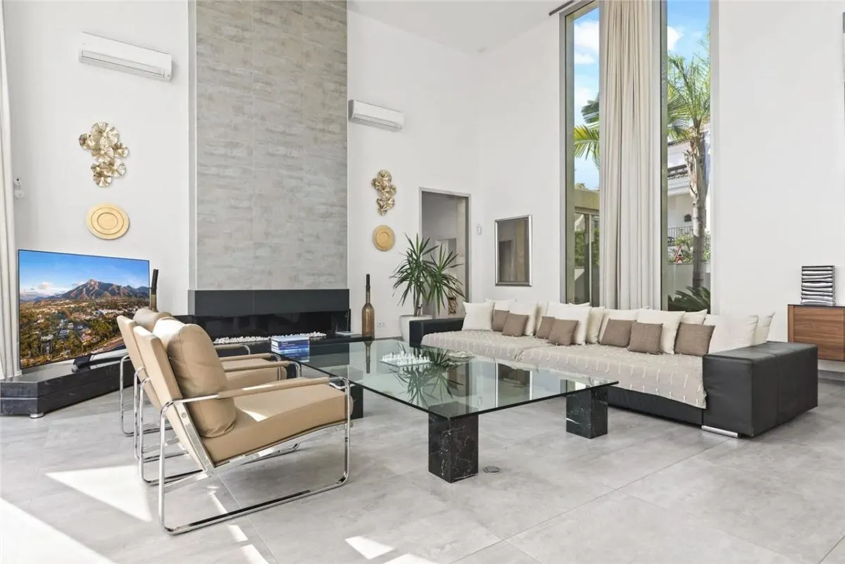 Contemporary Mediterranean Villa 155 — Capanes del Golf, Benahavis view 15