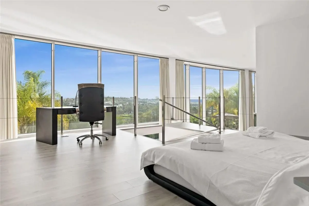 Contemporary Mediterranean Villa 155 — Capanes del Golf, Benahavis view 4