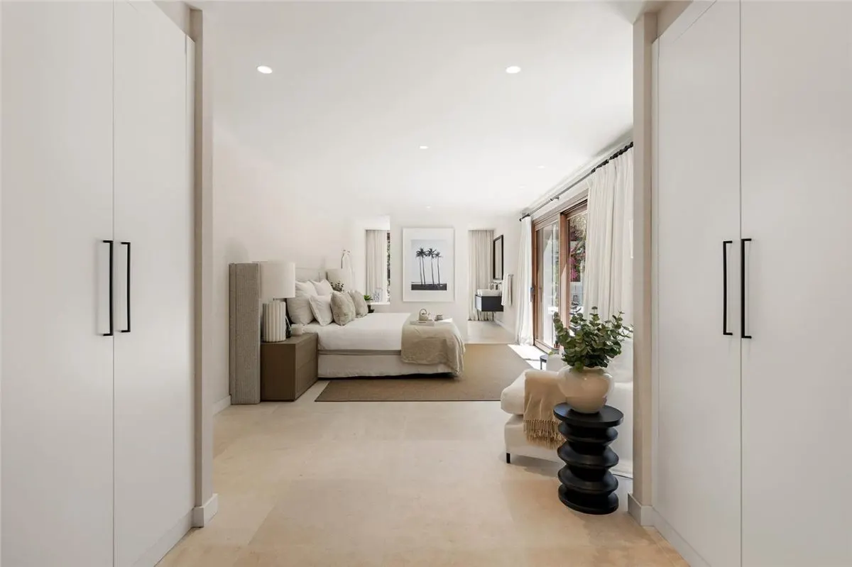 Contemporary Mediterranean Villa 87 — El Rosario, Marbella view 13