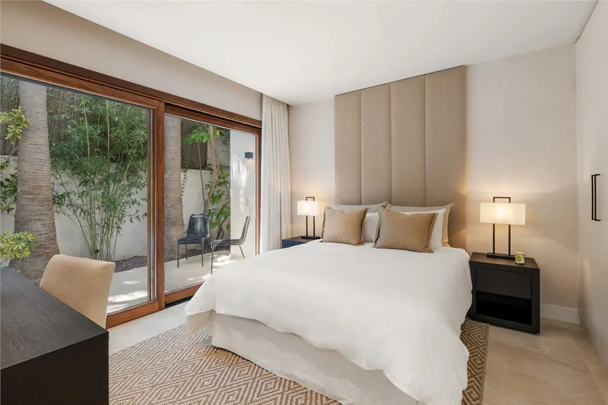 Contemporary Mediterranean Villa 87 — El Rosario, Marbella view 20
