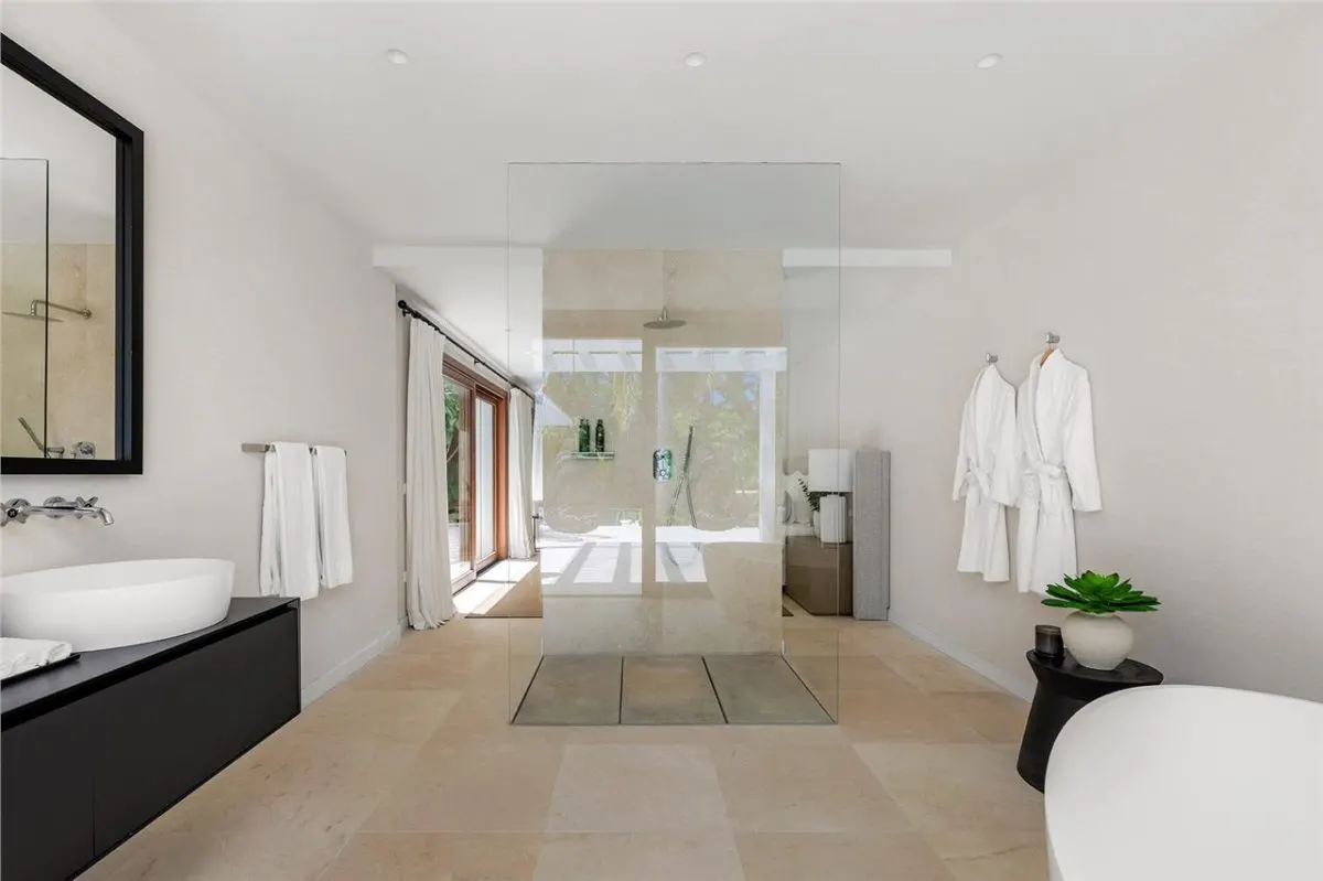 Contemporary Mediterranean Villa 87 — El Rosario, Marbella view 25