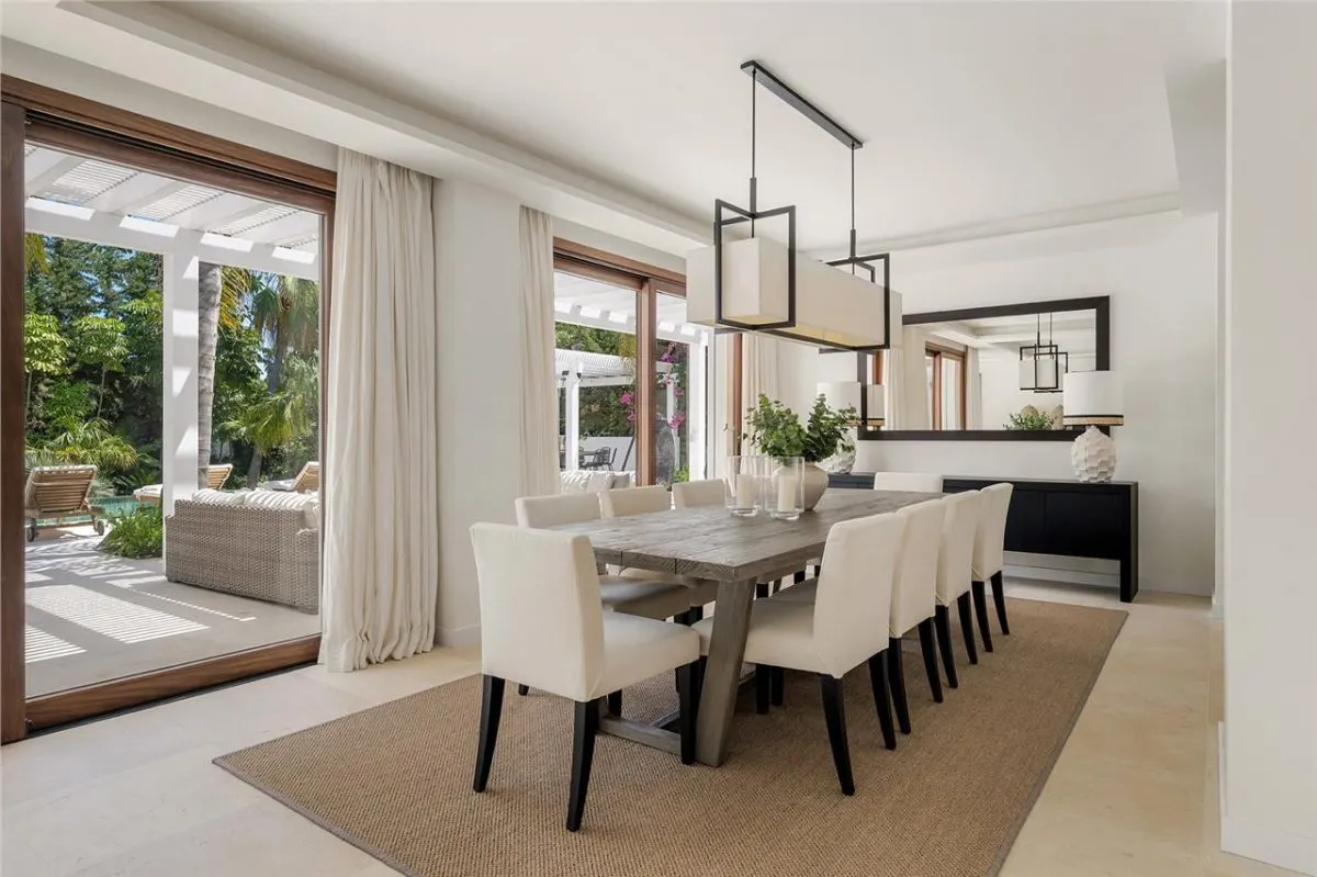 Contemporary Mediterranean Villa 87 — El Rosario, Marbella view 8