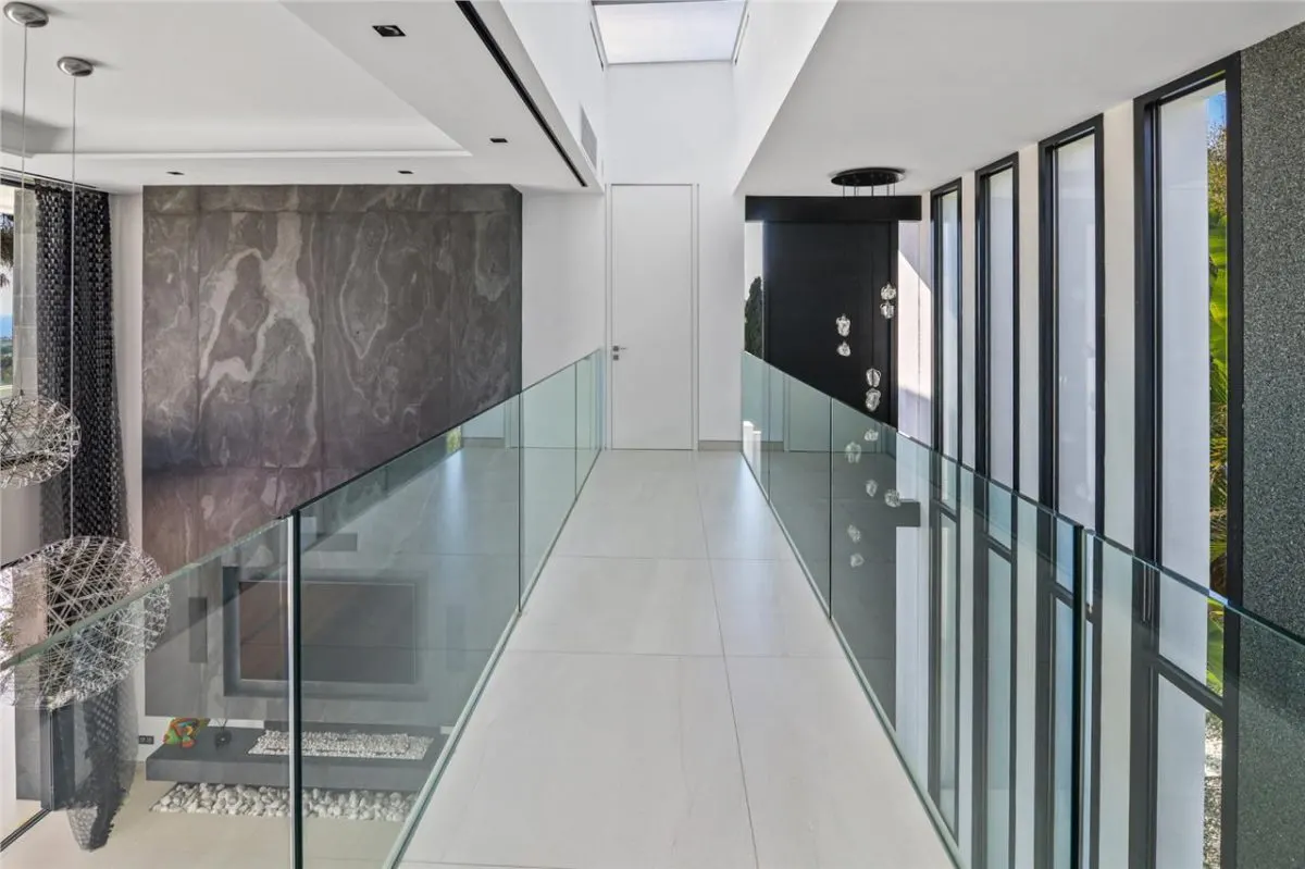 Contemporary Mediterranean Villa 95 — El Madroñal, Benahavis view 23