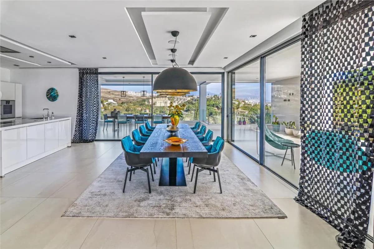 Contemporary Mediterranean Villa 95 — El Madroñal, Benahavis view 6