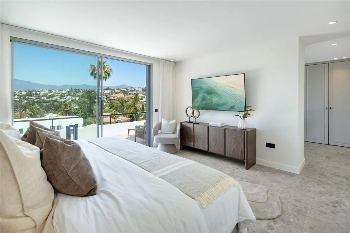 The El Paraíso Architectural Residence 158 — Estepona view 9