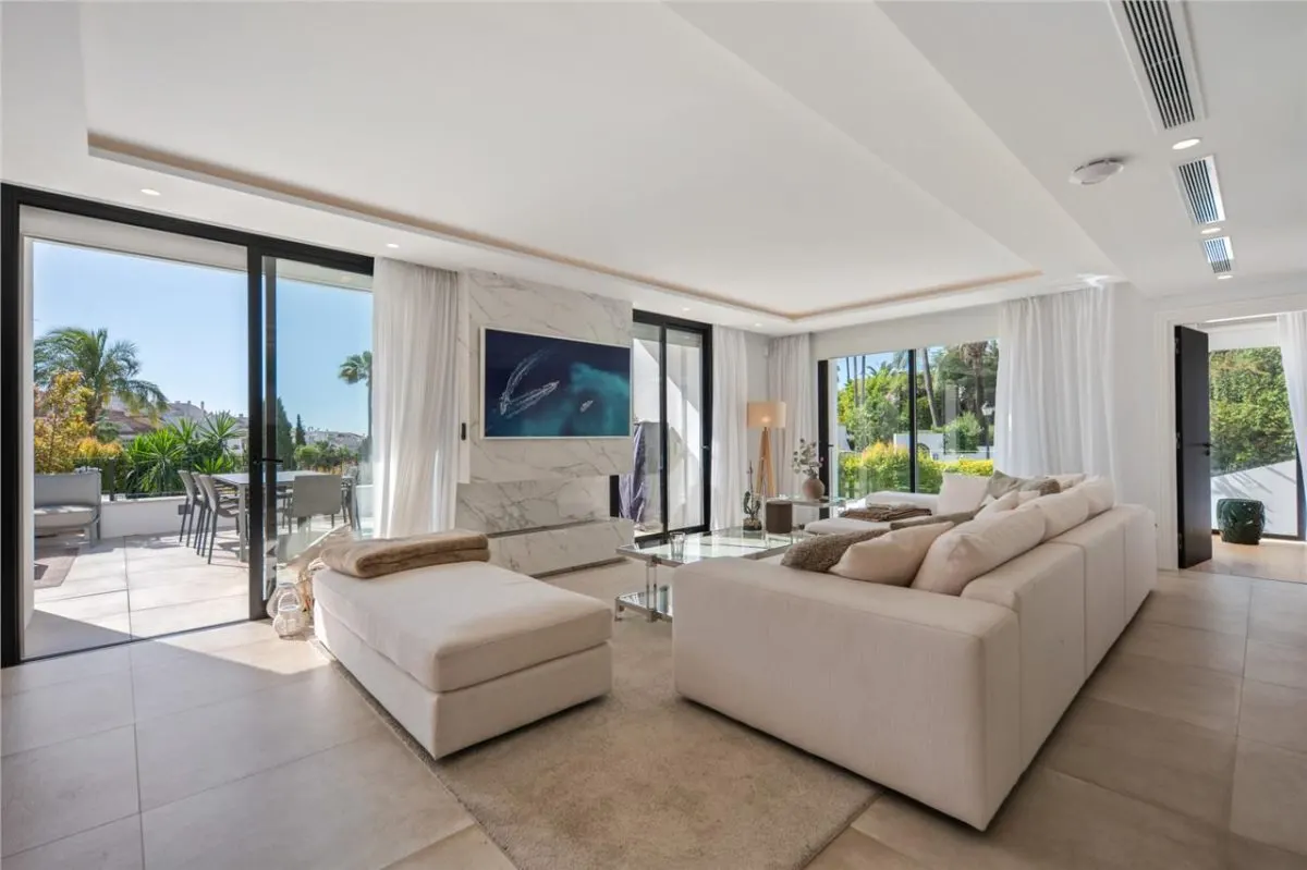Contemporary Mediterranean Villa 151 — Marbesa, Marbella view 11
