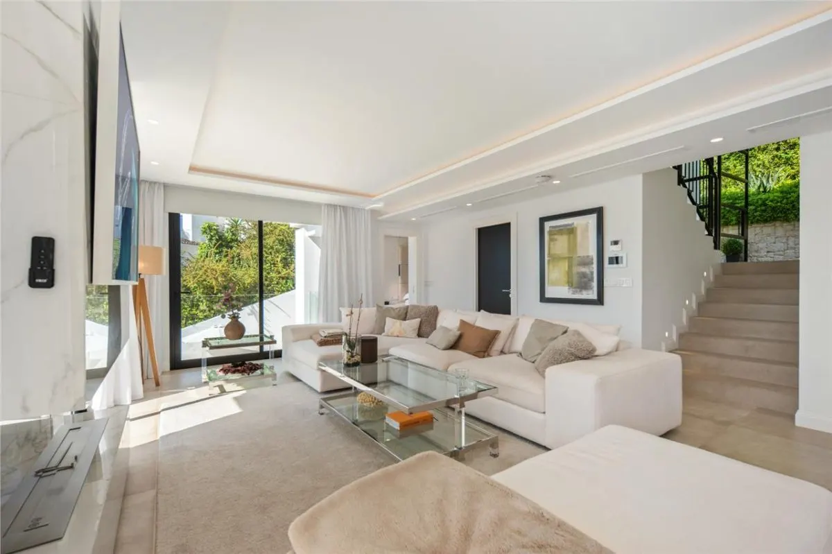 Contemporary Mediterranean Villa 151 — Marbesa, Marbella view 12