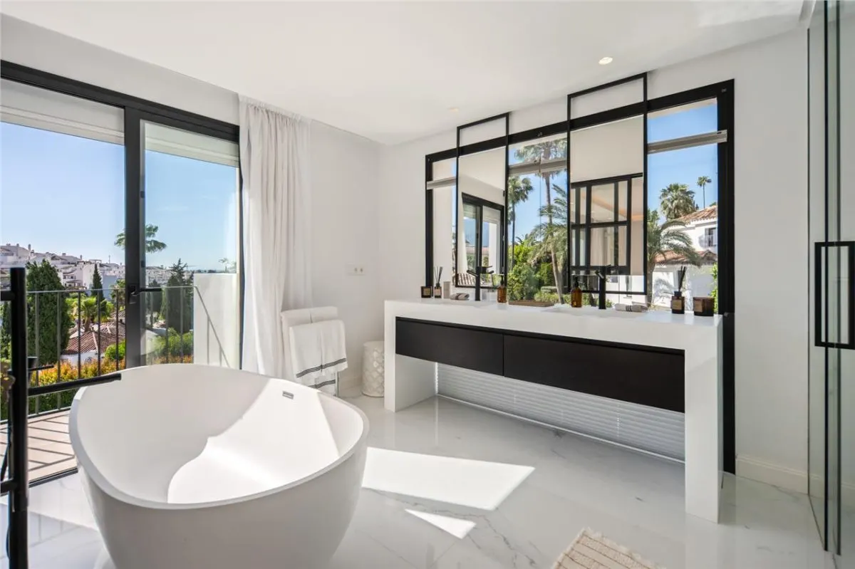 Contemporary Mediterranean Villa 151 — Marbesa, Marbella view 5