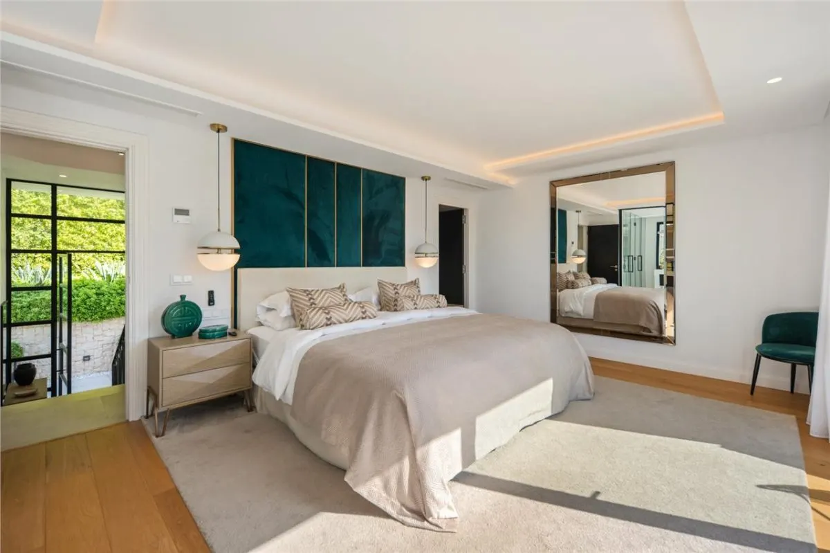 Contemporary Mediterranean Villa 151 — Marbesa, Marbella view 9
