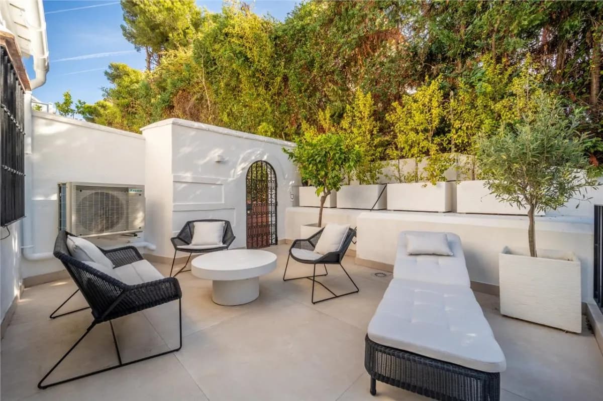 Villa Horizon 144 — San Pedro Beachside Private Estate, Marbella view 2