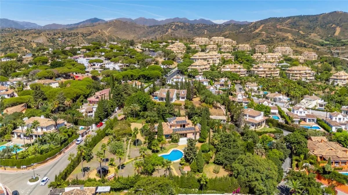 Private Belvedere Estate 156 — Nueva Andalucía, Marbella view 15