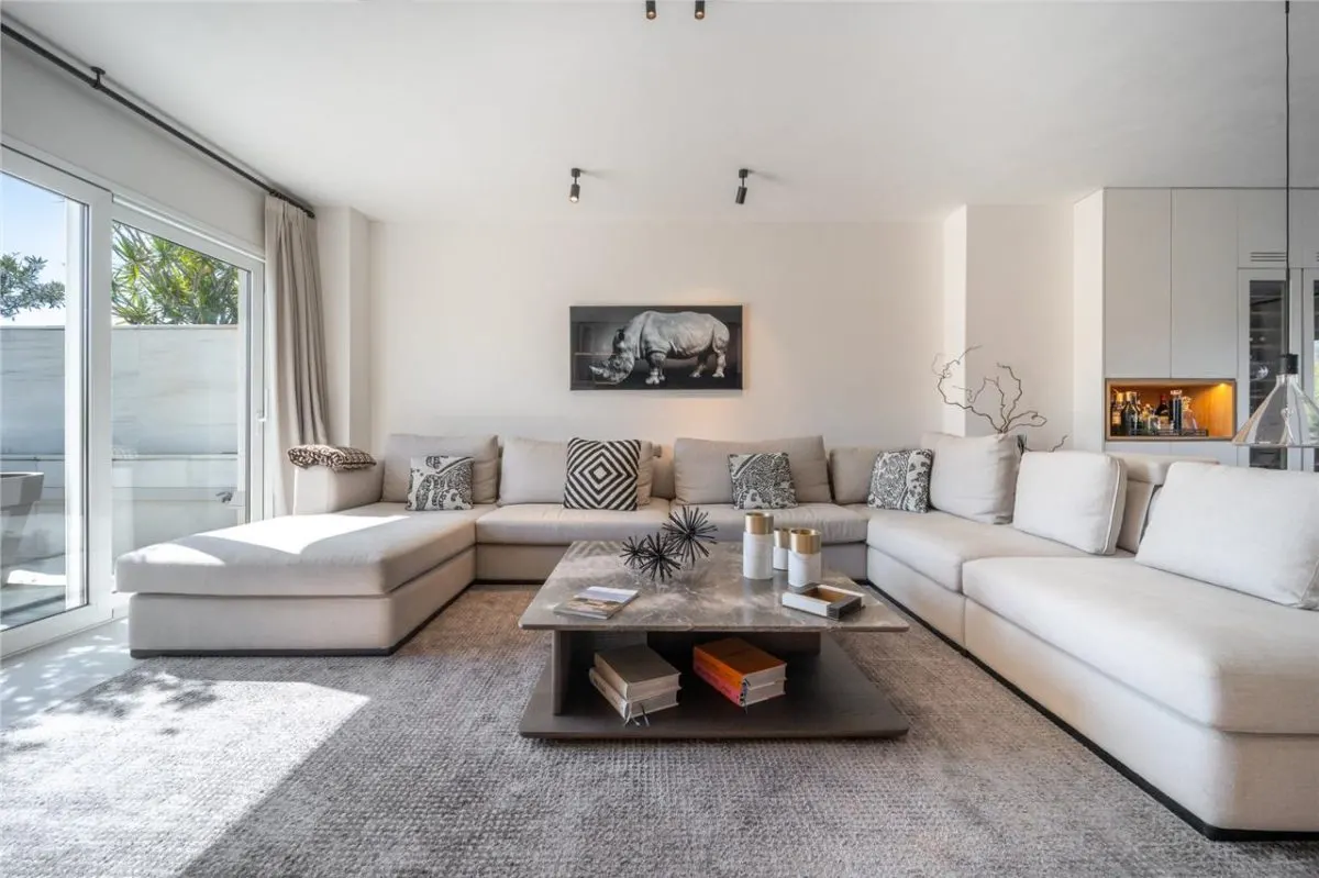 Panoramic Coastal Penthouse 148 — Altos de Puente Romano, Marbella view 15