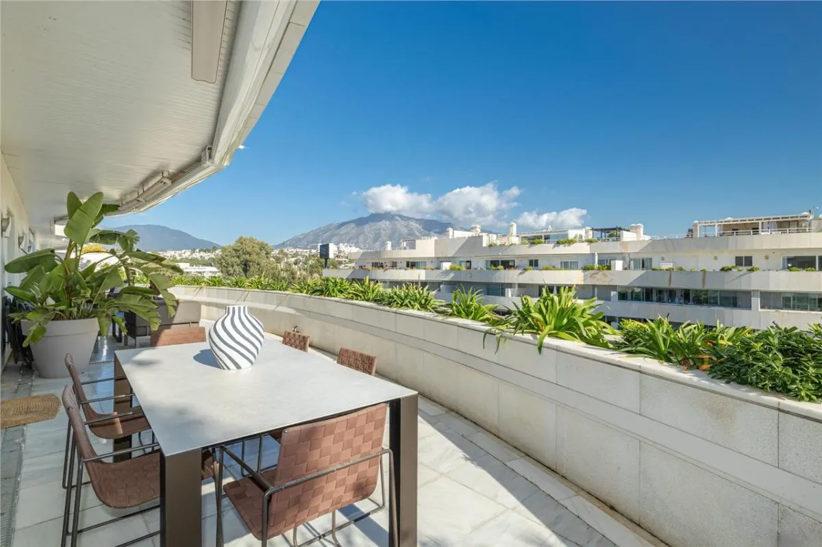 Panoramic Coastal Penthouse 148 — Altos de Puente Romano, Marbella view 6