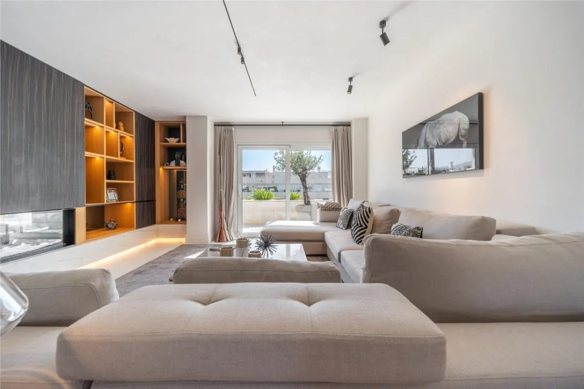 Panoramic Coastal Penthouse 148 — Altos de Puente Romano, Marbella view 8