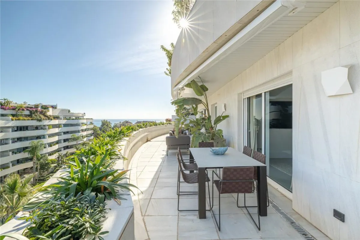 Panoramic Coastal Penthouse 148 — Altos de Puente Romano, Marbella view 9