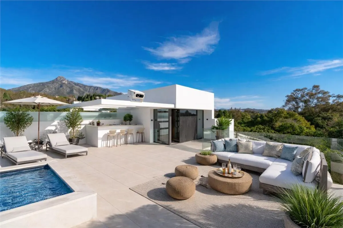 Contemporary Mediterranean Villa 75 — Sierra Blanca, Marbella view 15