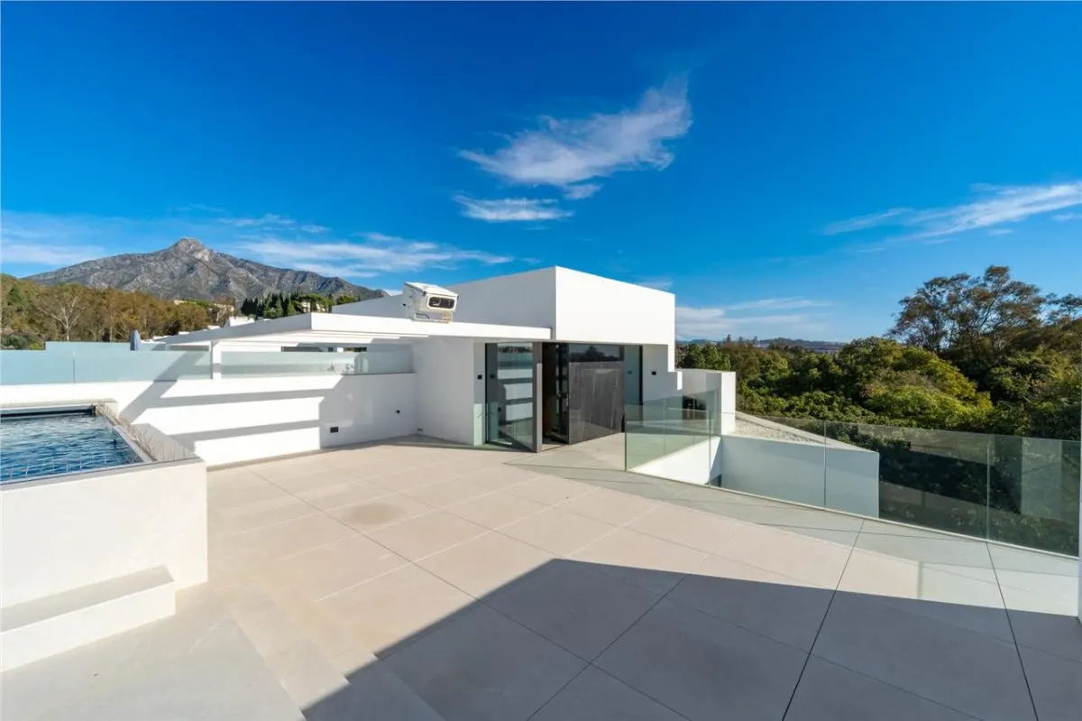 Contemporary Mediterranean Villa 75 — Sierra Blanca, Marbella view 16