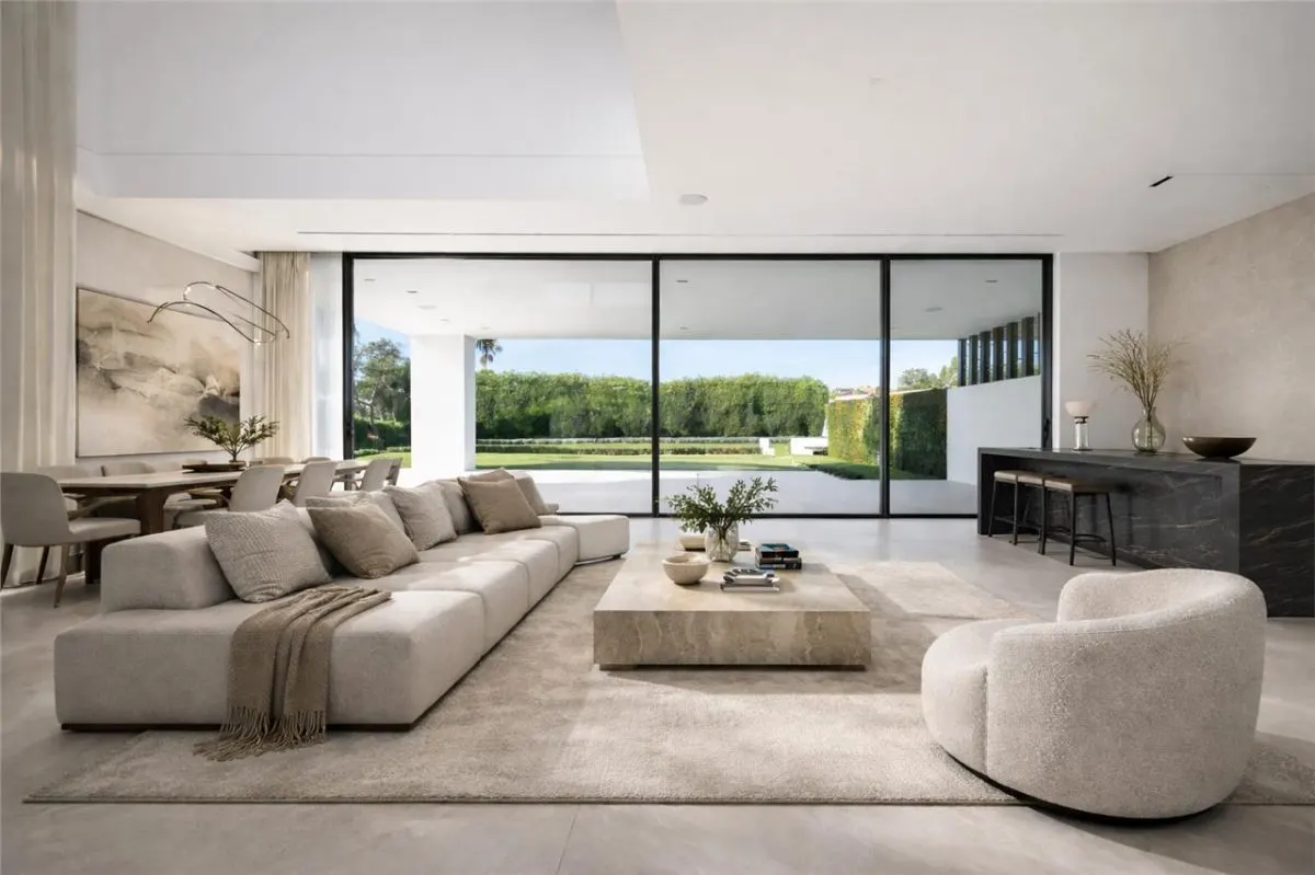 Contemporary Mediterranean Villa 75 — Sierra Blanca, Marbella view 3