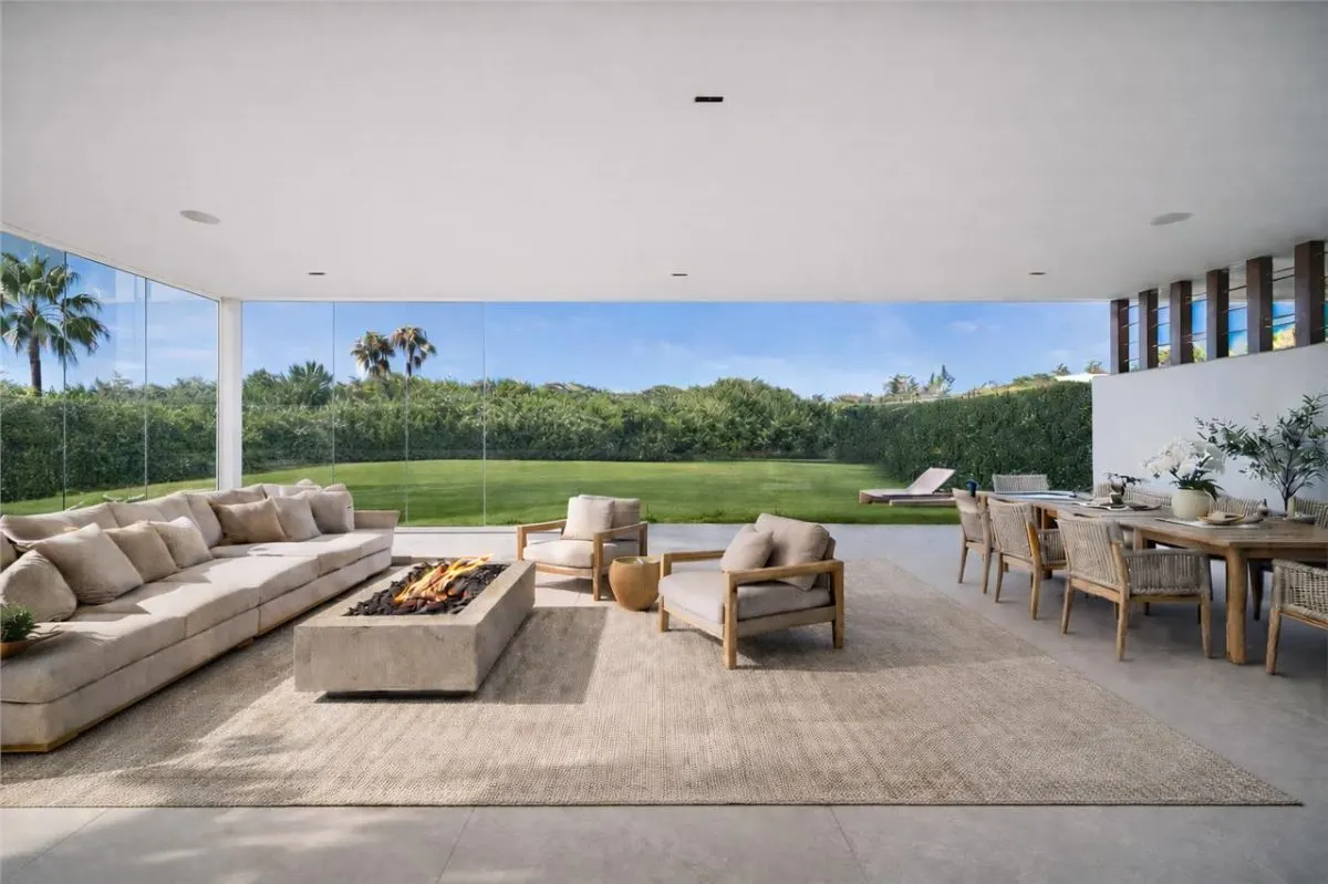 Contemporary Mediterranean Villa 75 — Sierra Blanca, Marbella view 5