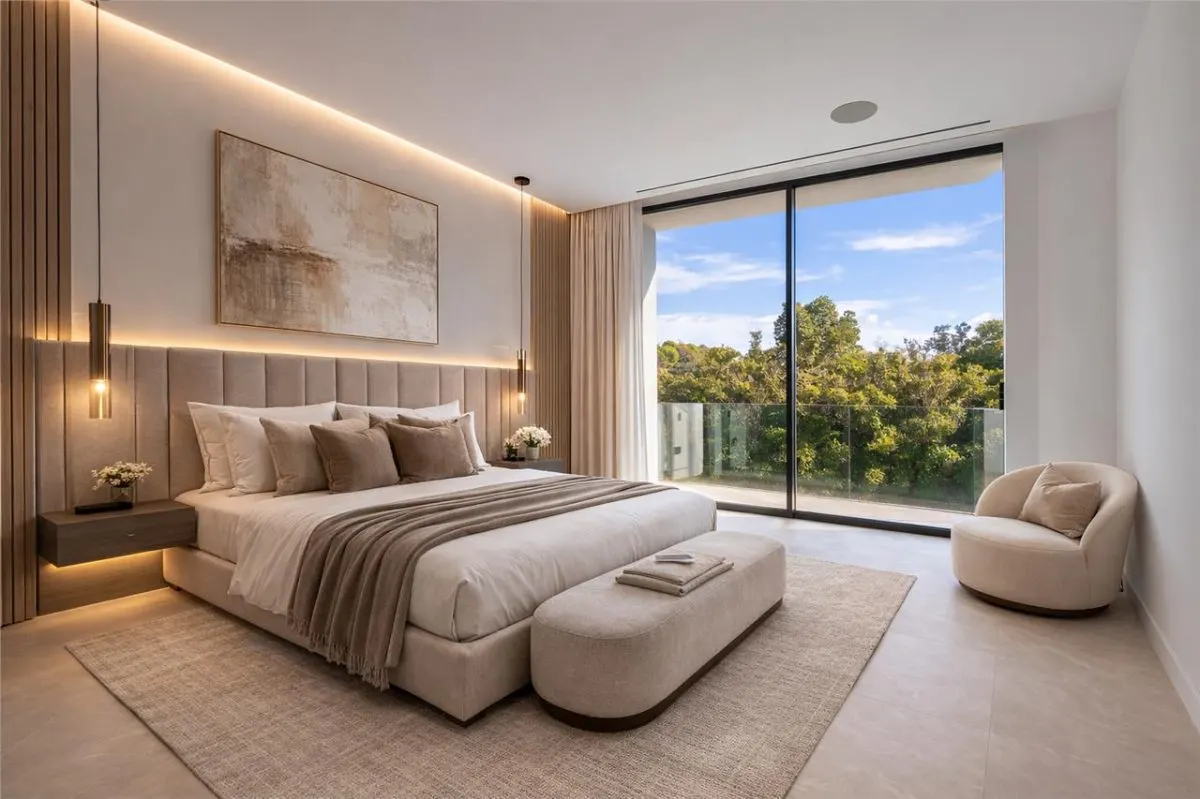 Contemporary Mediterranean Villa 75 — Sierra Blanca, Marbella view 9